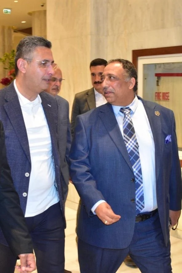 ذهب الغيطان يلمع فى الصوامع.. بدء توريد القمح المحلى الأربعاء بسعر 2500 جنيه للإردب.. حظر استخدام الإنتاج المحلى فى المزارع السمكية وصناعة الإعلاف.. وتوقعات باستلام 5 ملايين طن بعد زيادة الأسعار